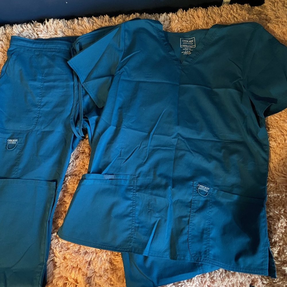 scrub set-M
